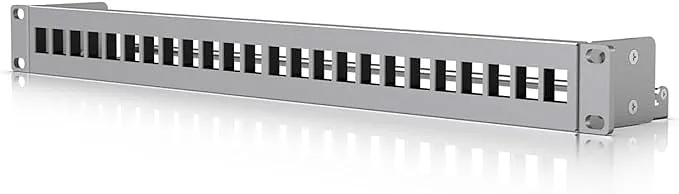 [021335] [UACC-Rack-Panel-Patch-Blank-24] Ubiquiti - Patch Panel sin couplers para montaje en rack de 24 Puertos
